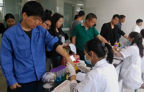 14581141956926908xdA.jpg IMG_20150505_081857-1(1).jpg